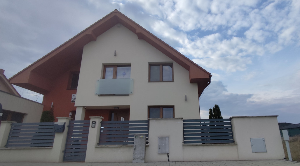 Lučenec- nadštandardný  rodinný dom v Lučenci