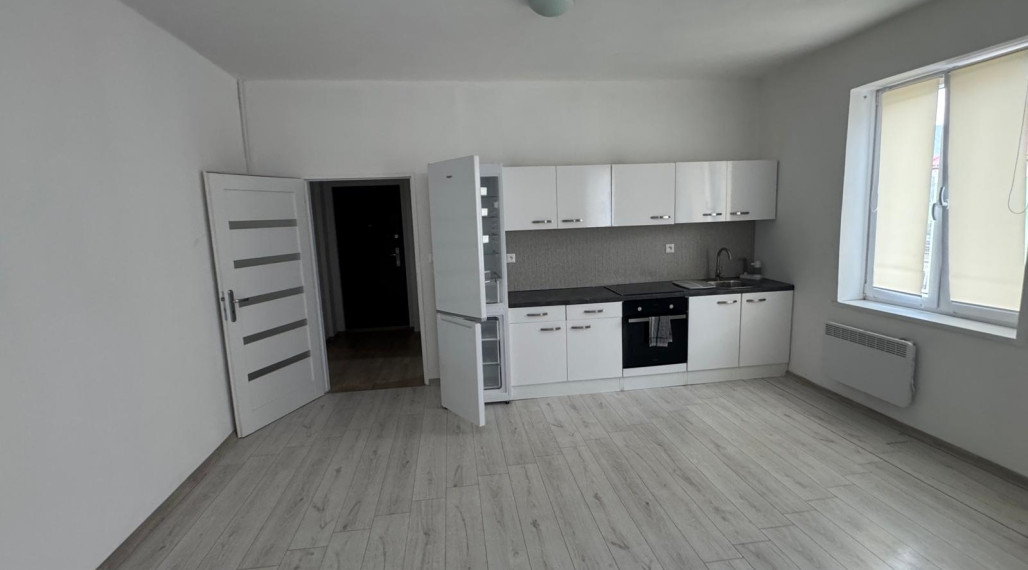 Plešivec-na predaj moderný a priestranný 2-izbový byt po kompletnej rekonštrukcii