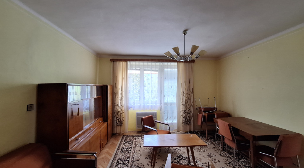 ZNÍŽENÁ CENA ! 3-iZBOVÝ BYT S BALKÓNOM NA PREDAJ