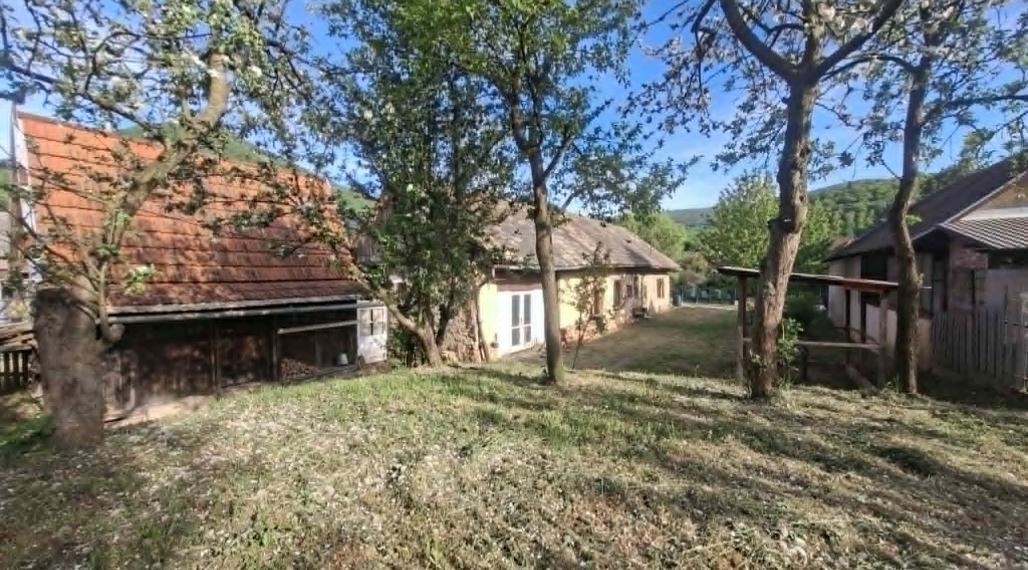 Na predaj Chalupárska oáza v Drnave- 2stavby,slnečný pozemok