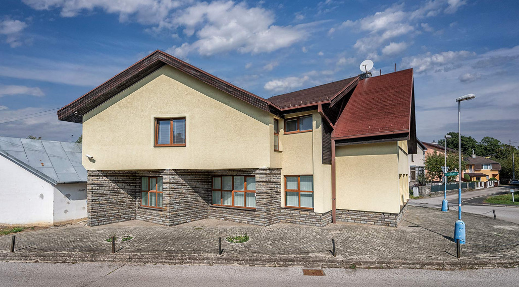 Podnikajte vo veľkom – 120m² priestoru na prenájom v Poprade