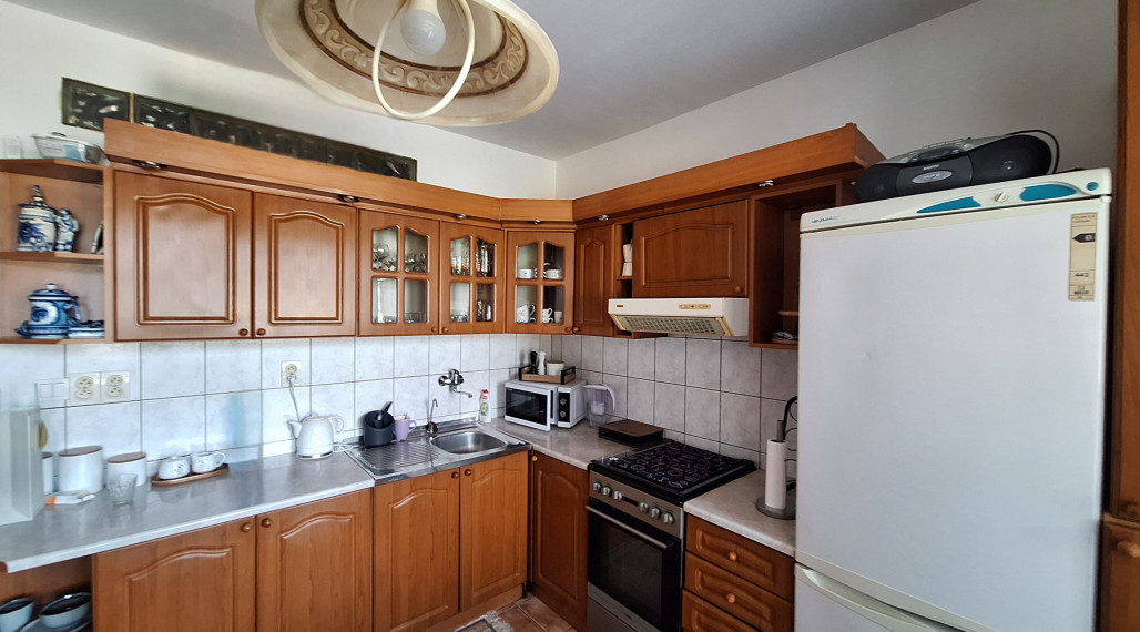 2-IZBOVÝ BYT S BALKÓNOM NA PREDAJ !