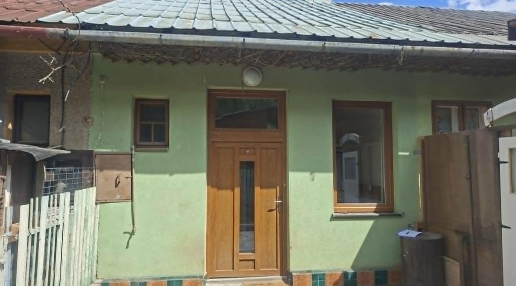 Na predaj 2-izbový dom na Rožňavskej Bani