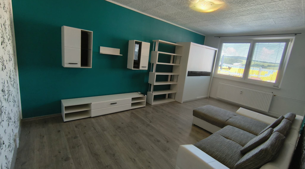 Krásny 3 izbový byt s balkónom v Gemerskej Hôrke na predaj