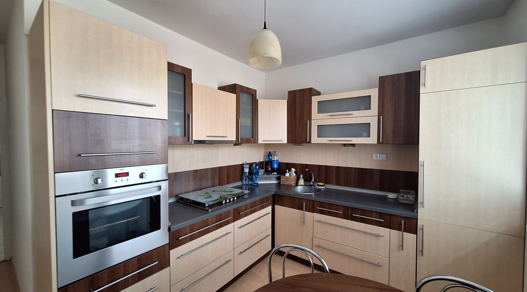 3-IZBOVÝ BYT S BALKÓNOM NA PRENÁJOM