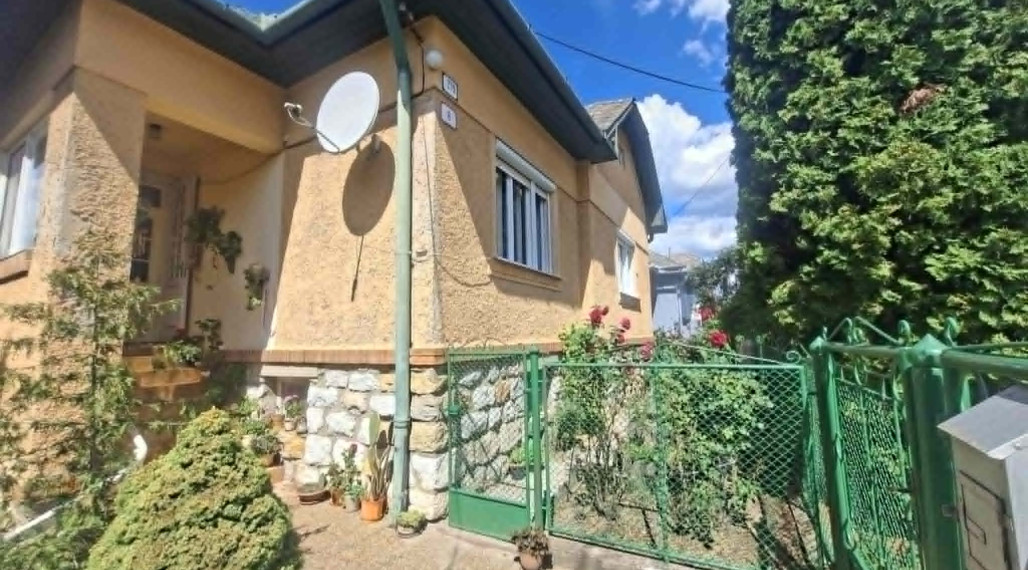 2-IZBOVÝ RODINNÝ DOM NA PRENÁJOM – BRZOTÍN