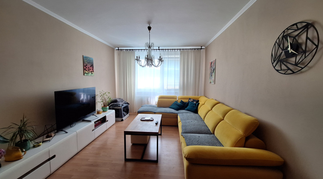3-IZBOVÝ BYT S BALKÓNOM NA PREDAJ