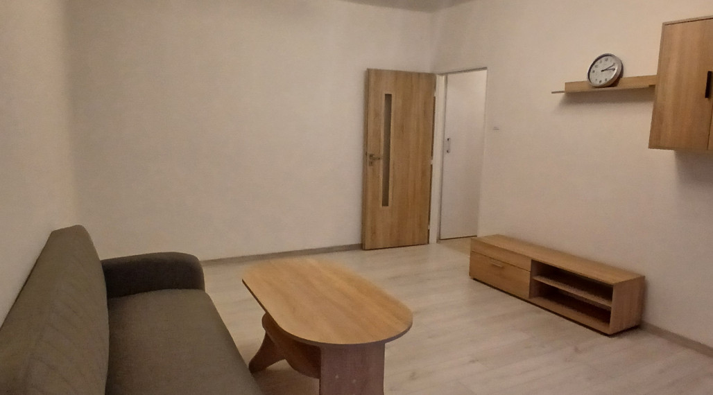 NA PREDAJ! 2-izbový byt na Jarnej ulici v Rožňave