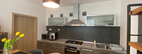 MODERNÝ 3-IZBOVÝ BYT S BALKÓNOM NA PREDAJ V ROŽŇAVE