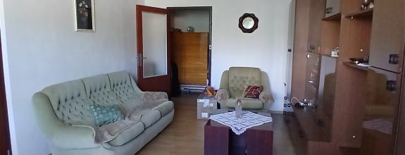 NA PREDAJ! Priestranný 3-izbový byt s balkónom,blízko centra