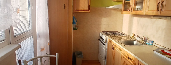 NA PRENÁJOM 1-IZBOVÝ BYT S BALKÓNOM NA SÍDLISKU JUH