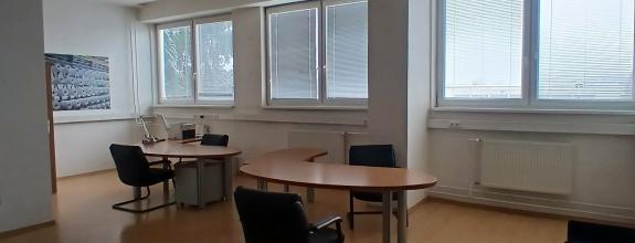 Na prenájom administratívne priestory- Brzotín- Bak