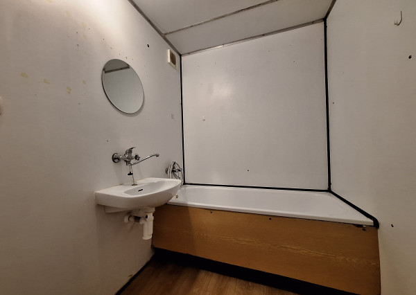 1-IZBOVÝ BYT NA PREDAJ V ROŽŇAVE