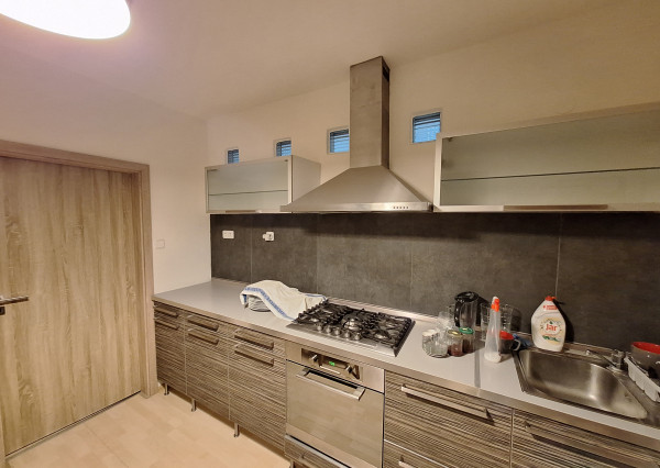 MODERNÝ 3-IZBOVÝ BYT S BALKÓNOM NA PREDAJ V ROŽŇAVE