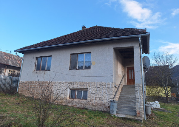 RODINNÝ DOM NA PREDAJ  - KRÁSNOHORSKÁ DLHÁ LÚKA