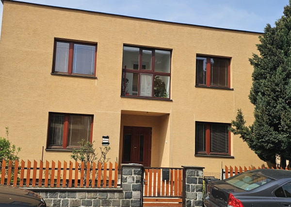 !!! ZNÍŽENÁ CENA !!!  na predaj dvojpodlažný rodinny dom.