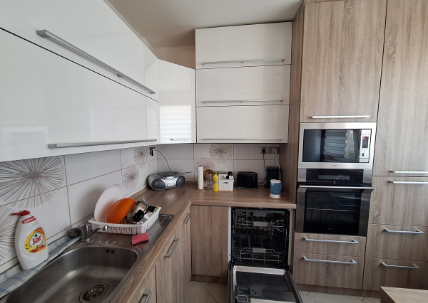 3-IZBOVÝ BYT S BALKÓNOM NA PREDAJ - SÍDLISKO JUH
