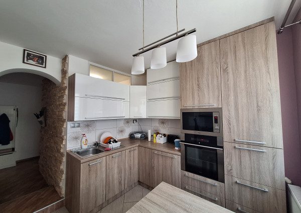 3-IZBOVÝ BYT S BALKÓNOM NA PREDAJ - SÍDLISKO JUH