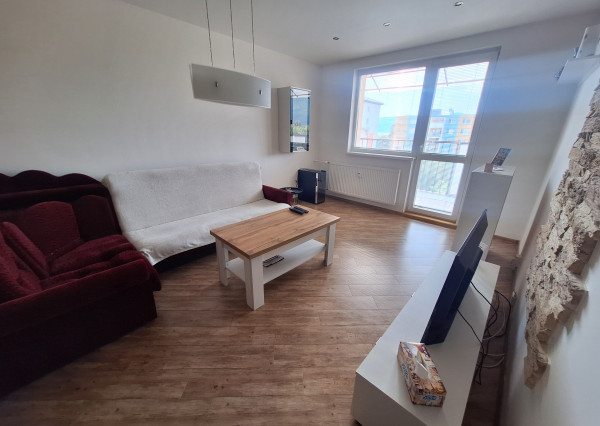 3-IZBOVÝ BYT S BALKÓNOM NA PREDAJ - SÍDLISKO JUH