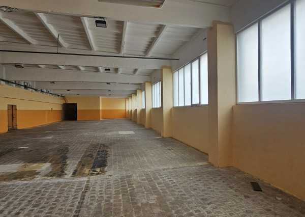 Na prenájom komerčný priestor 700 m2