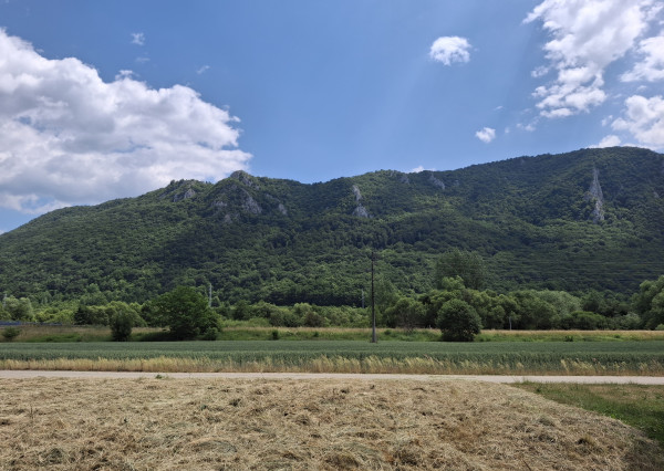 Na predaj slnečný pozemok v obci Brzotín, okr. Rožňava