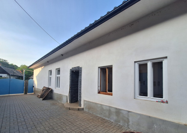 ČUČMA - RODINNÝ DOM V HISTORICKOM ŠARME ! NA PREDAJ !