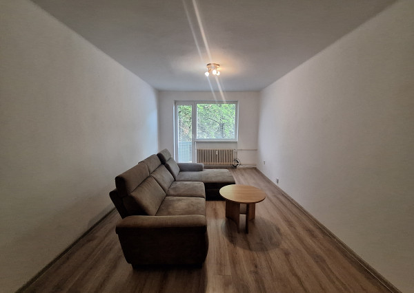 2-IZBOVÝ BYT S BALKÓNOM NA PRENÁJOM