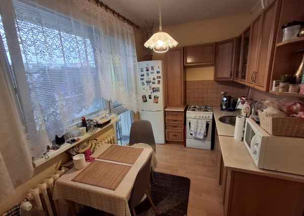 Nízka cena - Na predaj 3-izbový byt s balkónom v Rožňave