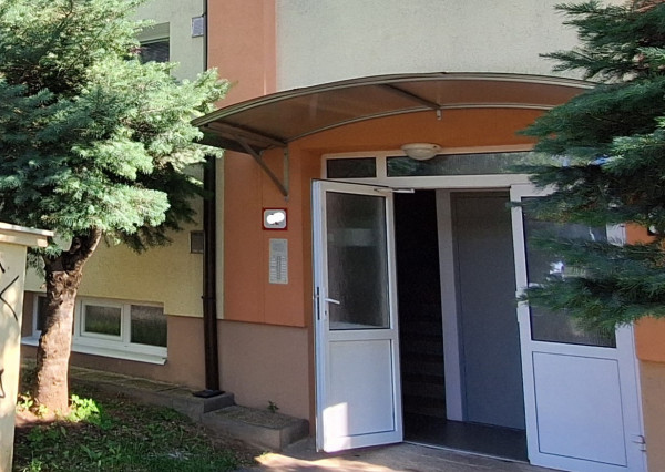 3-IZBOVÝ BYT NA PREDAJ SÍDLISKO JUH !