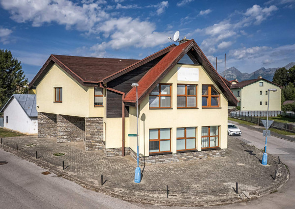 Na predaj: Administratívna budova „Žltý dom“, Poprad – Veľká (316 m²)