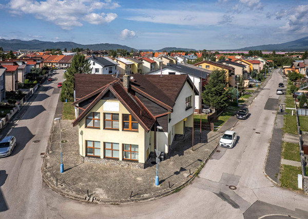 Na predaj: Administratívna budova „Žltý dom“, Poprad – Veľká (316 m²)