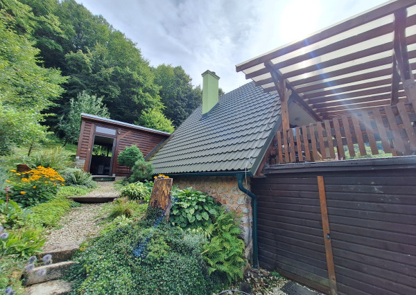 JEDINEČNÁ ! CHATA V SLOVENSKOM KRASE NA PREDAJ !