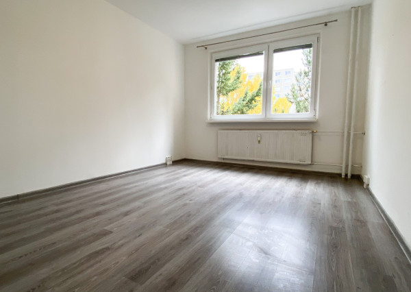 PRENÁJOM 1-izbový byt s balkónom, Nový Juh Poprad