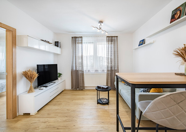 Krásny 2i byt s terasou,parkovaním a výhľadom na Tatry,Poprad