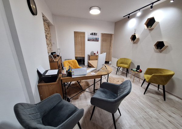 PRENÁJOM OBCHODNÝCH PRIESTOROV !