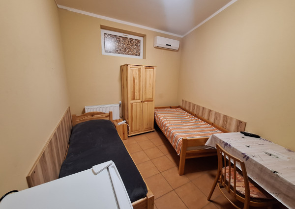 UBYTOVANIE - PRENÁJOM IZIEB !