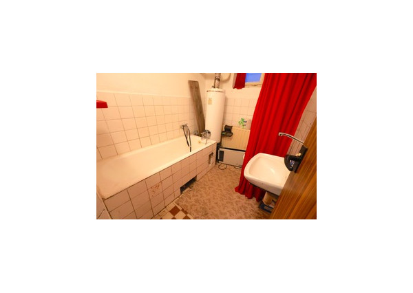 NA PREDAJ DOM S HOSPODÁRSKYM ZÁZEMÍM, ZÁHRADOU V NADABULEJ