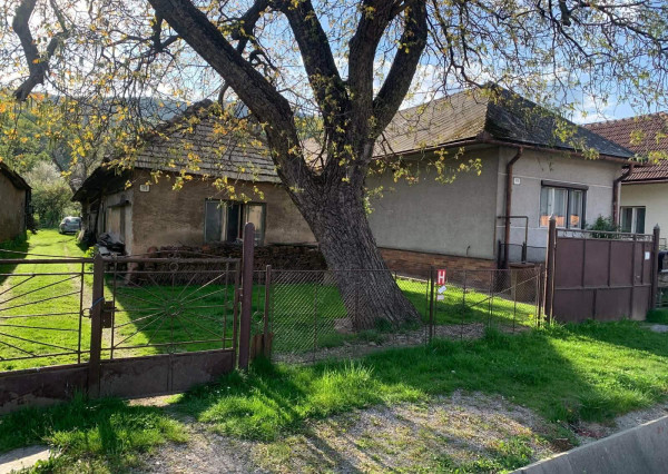 Na predaj VIDIECKY DOMČEK v pôvodnom stave v Nadabulej