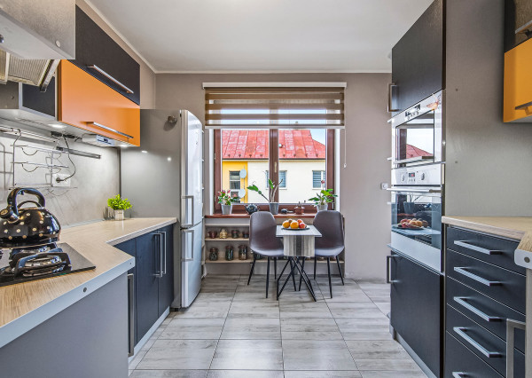 NA PREDAJ Výnimočný 3-izbový byt v Kežmarku so záhradou