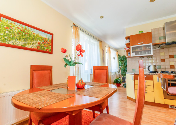 Exkluzívny prenájom - veľkometrážny 4-izbový byt v obľúbenej lokalite Popradu