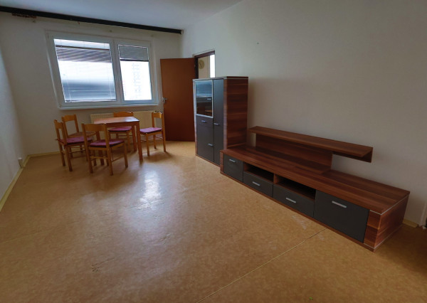 Na predaj 3izbový byt s balkónom v Rožňave na Okružnej ulici