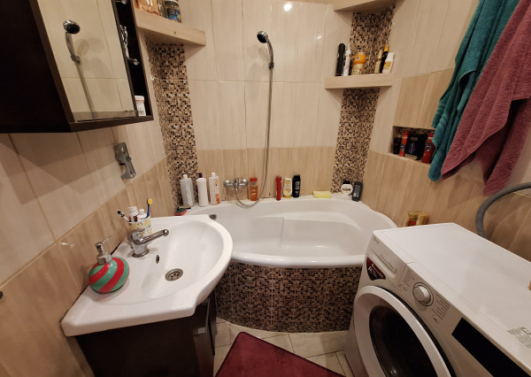 ZNÍŽENÁ CENA ! 3-IZBOVÝ BYT NA PREDAJ !