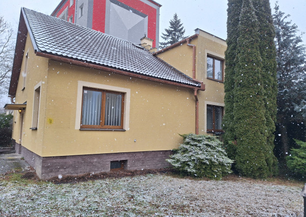 RODINNÝ DOM NA PREDAJ ROŽŇAVA !