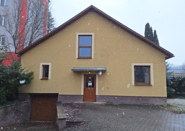 RODINNÝ DOM NA PREDAJ ROŽŇAVA !