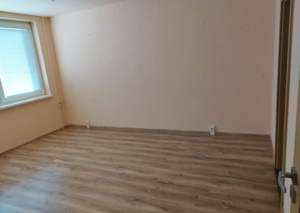 Na predaj 3-izbový byt v tichej lokalite v Rožňave