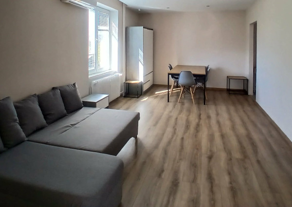 NA PREDAJ 3-IZBOVÝ BYT RENOVOVANÝ, VARGOVÉ POLE - ROŽŇAVA