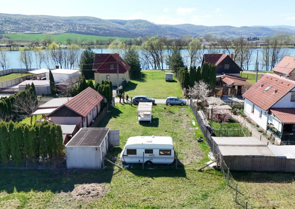 NA PREDAJ! REKREAČNÝ POZEMOK PRI JAZERE, VADNA- MAĎARSKO
