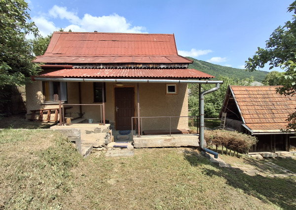 Na predaj Chalupárska oáza v Drnave- 2stavby,slnečný pozemok