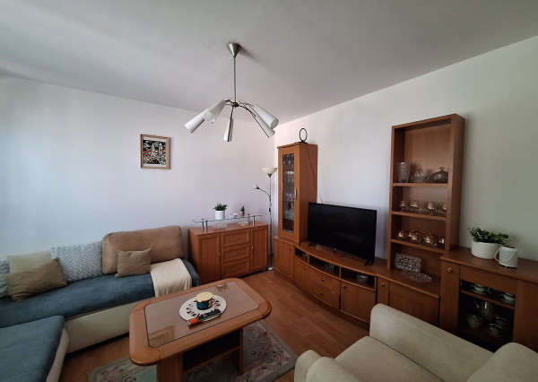 2-IZBOVÝ BYT S BALKÓNOM NA PREDAJ !