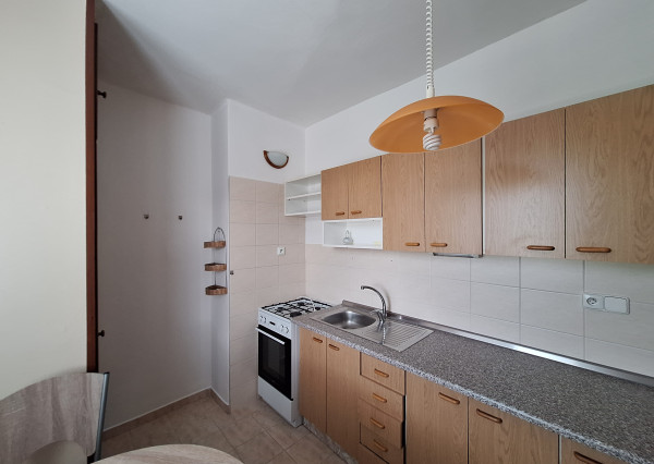 1-IZBOVÝ BYT S BALKÓNOM NA PRENÁJOM